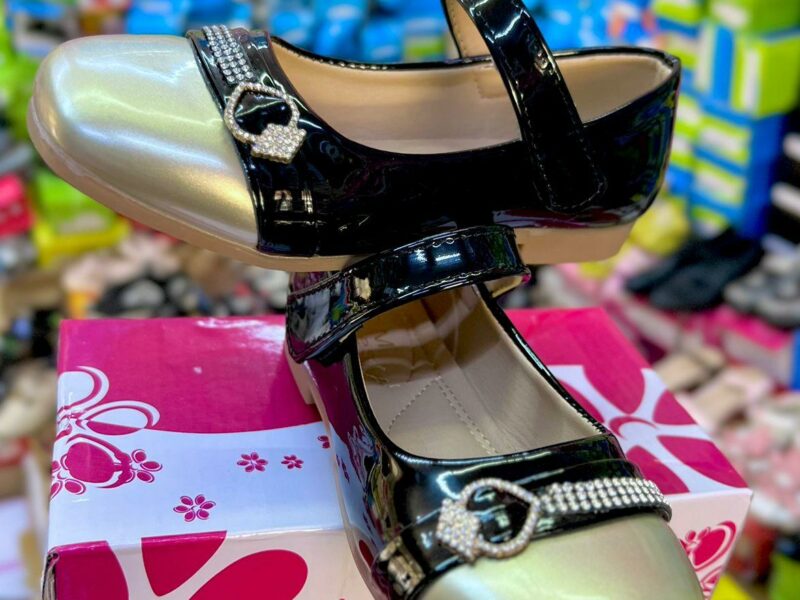 Chaussures pour enfants